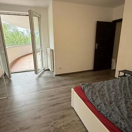 아파트 4 Pokojowy Apartament - 10 Min Spacerem Do Green Festival - 90M2 I Bardzo Duzy Balkon Otoczony Zielenia - Wyspij Sie I Zostan Do Pozna! 올슈틴