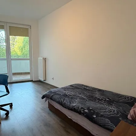 4 Pokojowy Apartament - 10 Min Spacerem Do Green Festival - 90M2 I Bardzo Duzy Balkon Otoczony Zielenia - Wyspij Sie I Zostan Do Pozna! * 올슈틴